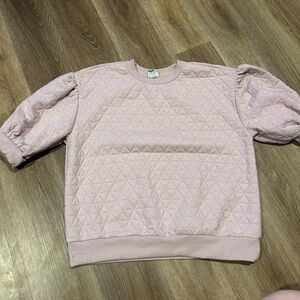 A new day puffy short sleeve quilted crewneck